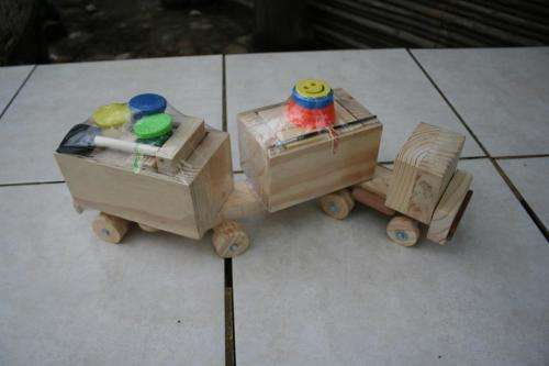 DIY WOODEN TOYS BY LITTLE ENGINEER - INTERLINK WITH PAINT & BLOCKS