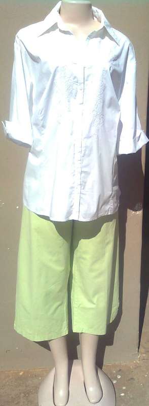 2 PIECES OF FULLER FIGURE CLOTHING FOR R1