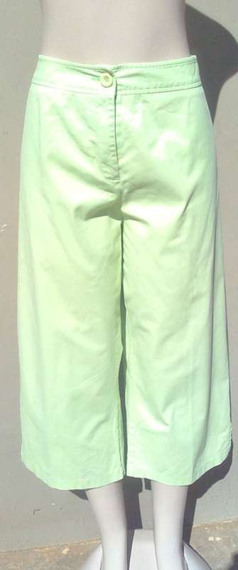 2 PIECES OF FULLER FIGURE CLOTHING FOR R1
