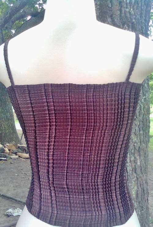 BEAUTIFUL LADIES TOP- SIZE MEDIUM
