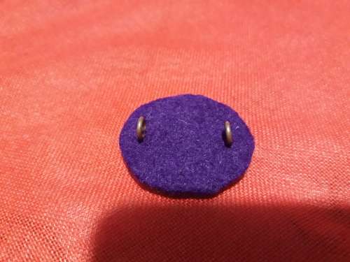 Rhodesian Chaplains Head dress badge with purple backing