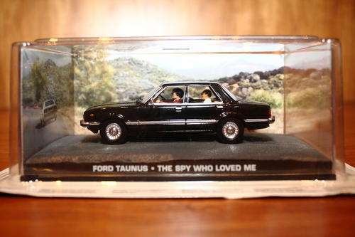 JAMES BOND 007 CAR COLLECTION No.75 Ford Taunus  - The Spy Who Loved Me
