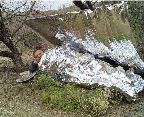 EMERGENCY BLANKET