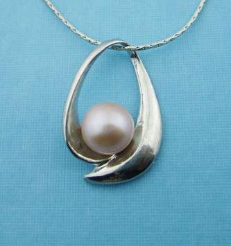 8-9 mm  pearl Pendant