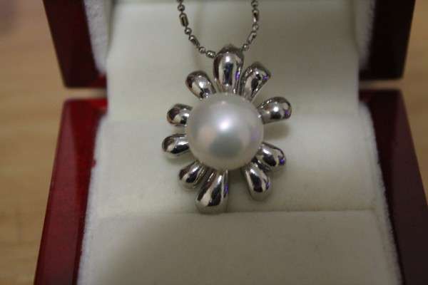 12-13mm pearl Pendant