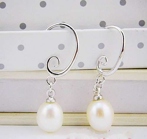 8-8.5mm Pearl earrings
