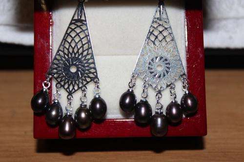 4-5mm Pearl earring (Bohemian Style )