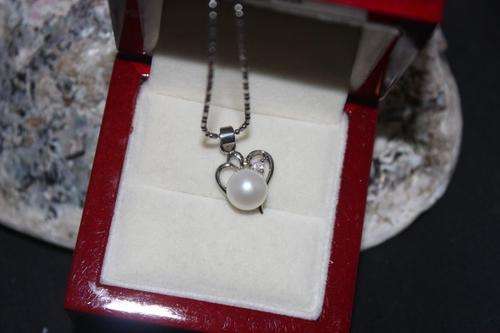 9-10mm pearl Pendant