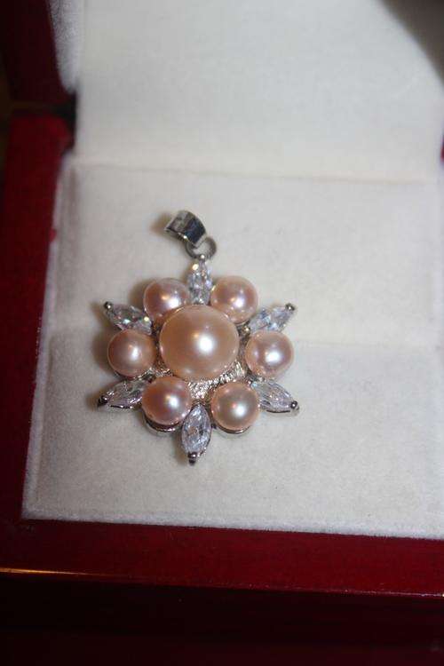 real pearl Pendant