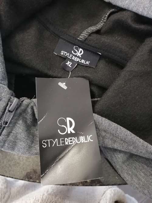 Charcoal Zip-Up Hoody