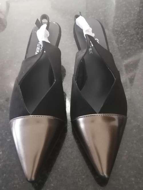 Metallic Toe Cap Slingback