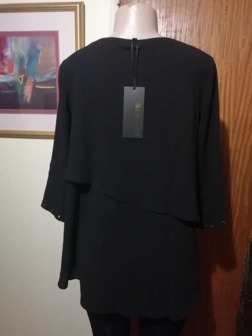 Black G Couture 3 /4 Sleeve Top