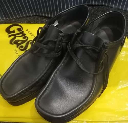 Black Men`s Grasshopper Shoes