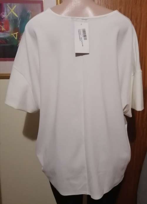 Oversized Off-white T-Shirt
