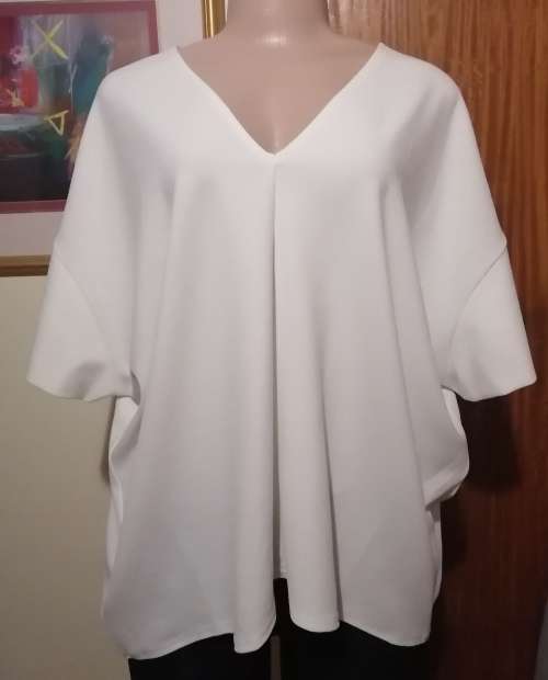 Oversized Off-white T-Shirt