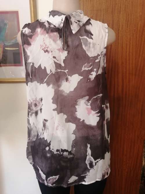 Ladies Grey Floral Chiffon Top