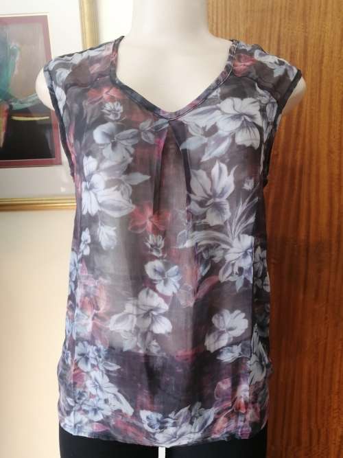 Chiffon Red and Grey Floral Top