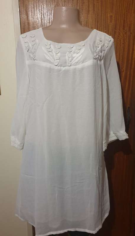 Cream 3/4 Sleeve Chiffon Dress