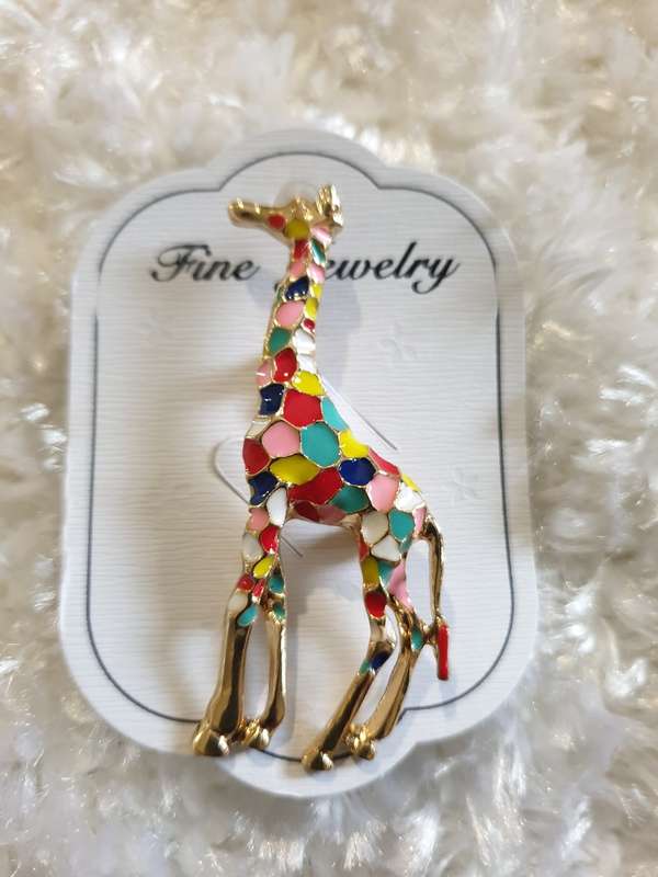 Giraffe Brooch