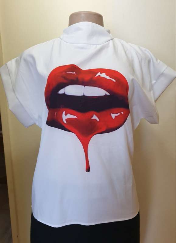 White Top With Red Lips Motif