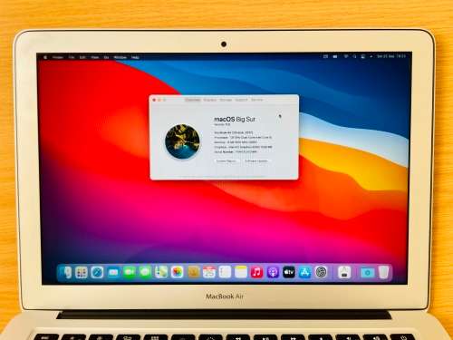 13-inch MacBook Air 1.8GHz Dual Core 5th-Gen Intel Core i5 128GB - Silver