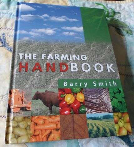THE FARMING HANDBOOK - BARRY SMITH