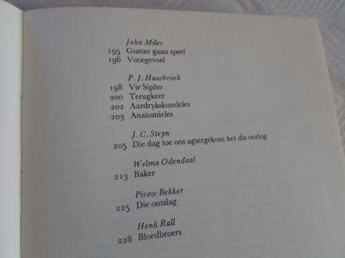 DIE AFRIKAANSE KORTVERHAALBOEK - ABRAHAM H DE VRIES
