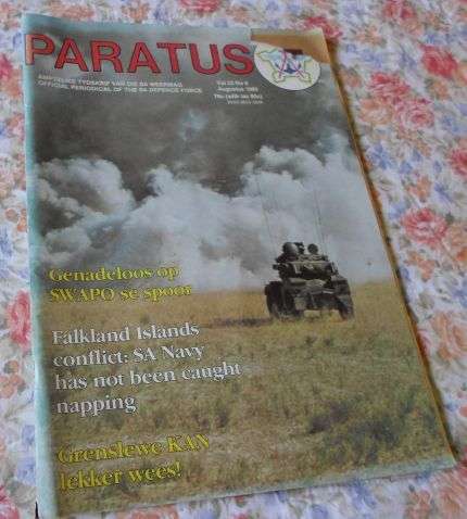 PARATUS MAGAZINE AUG 1982 ( SAP - GRENS , 701 BN , REG VRYSTAAT , HONORIS CRUX RECIPIENTS )
