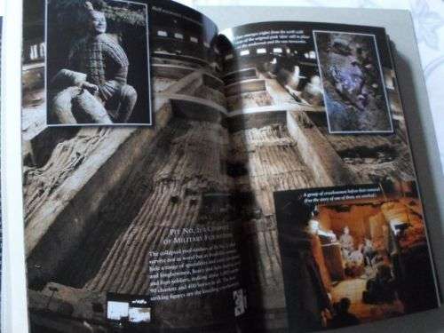 THE TERRACOTTA ARMY - CHINA'S FIRST EMPEROR AND BIRTH OF A NATION - JOHN MAN