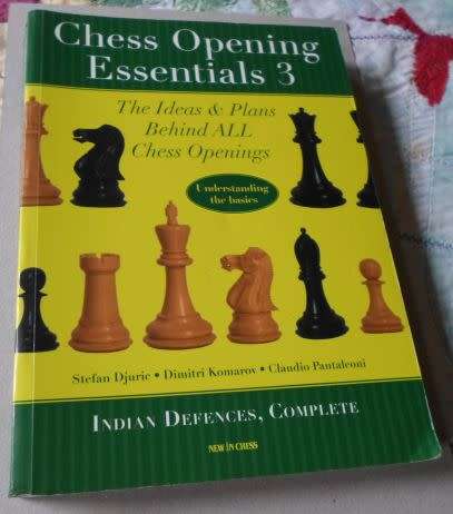 CHESS OPENING ESSENTIALS 3 - INDIAN DFENCES , COMPLETE - STEFAN   DJURIC ... ( weight 0,70 kg )