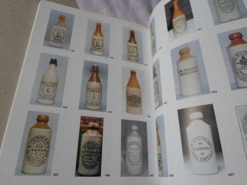 GINGER BEER BOTTLES - AN ILLUSTRATED GUIDE FOR SOUTH AFRICAN COLLECTORS - ETHLEEN LASTOVICA 0,60 kg