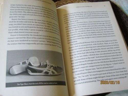 The Runner`s World Complete Guide to Minimalism and Barefoot Running - Scott Douglas