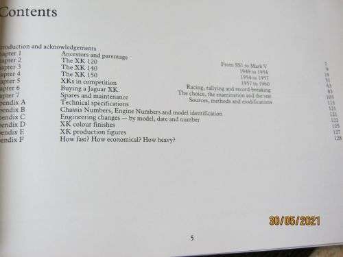 THE JAGUAR XKs - A COLLECTOR`S GUIDE - PAUL SKILLETER