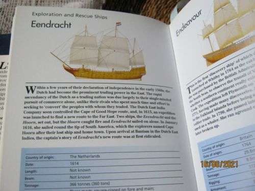 LINERS, TANKERS & MERCHANT SHIPS - 300 OF THE WORLD`S GREATEST COMMERCIAL VESSELS - ROBERT JACKSON
