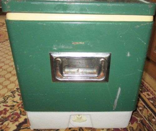 VINTAGE COLEMAN METAL COOLER BOX