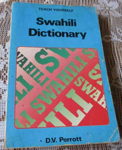 SWAHILI DICTIONARY - D.V. PERROTT - TEACH YOURSELF