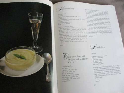 HERBS FOR THE TABLE - SOUTH AFRICAN RECIPES AND HERBAL ADVICE - LYNDALL POPPER & PAMELA CULLINAN