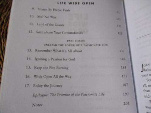 LIFE WIDE OPEN - UNLEASHING THE POWER OF A PASSIONATE LIFE - DAVID JEREMIAH
