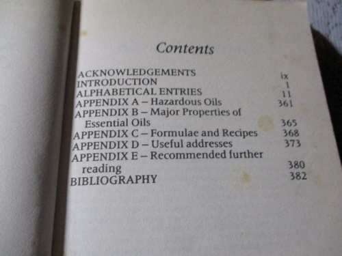 AROMATHERAPY AN A-Z - PATRICIA DAVIS