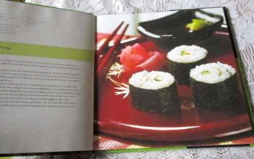 SUSHI - 40 DELIGHTFUL JAPANESE DISHES FOR ALL OCCASIONS