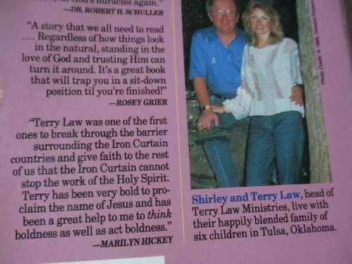 YET WILL I PRAISE HIM - TWO LIVES, TWO TRAGEDIES AND GOD`S HEALING POWER - TERRY & SHIRLEY LAW