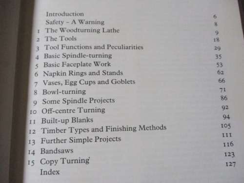 BEGINNER`S GUIDE TO WOODTURNING - GORDON STOKES