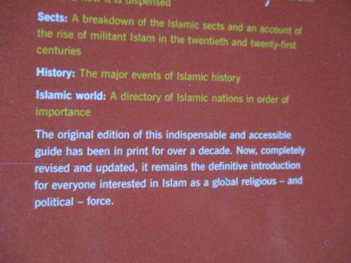 WHAT IS ISLAM - A COMPREHENSIVE INTRODUCTION - CHRIS HORRIE & CHIPPINDALE