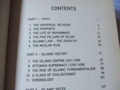 WHAT IS ISLAM - A COMPREHENSIVE INTRODUCTION - CHRIS HORRIE & CHIPPINDALE