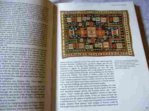 MAKE YOUR OWN RUGS - A GUIDE TO DESIGN AND TECHNIQUE - SUE PEVERILL