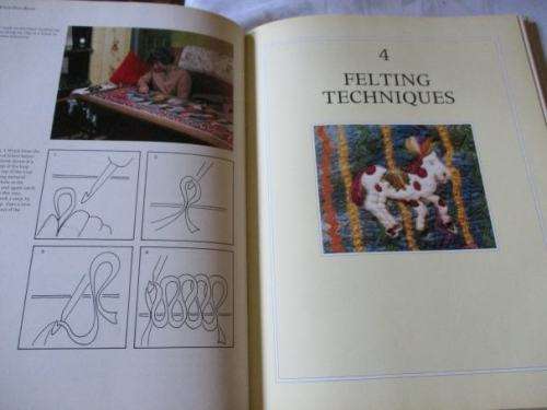 MAKE YOUR OWN RUGS - A GUIDE TO DESIGN AND TECHNIQUE - SUE PEVERILL