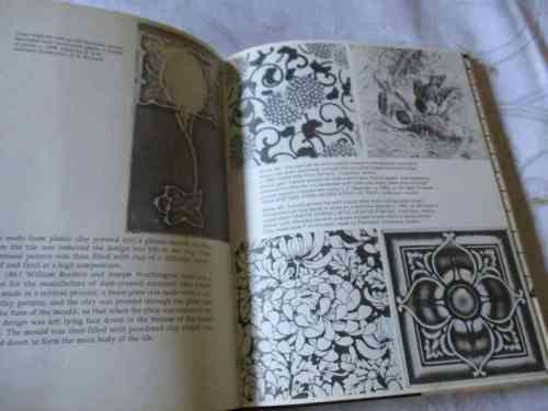 TILES - A COLLECTOR`S GUIDE - HANS VAN LEMMEN