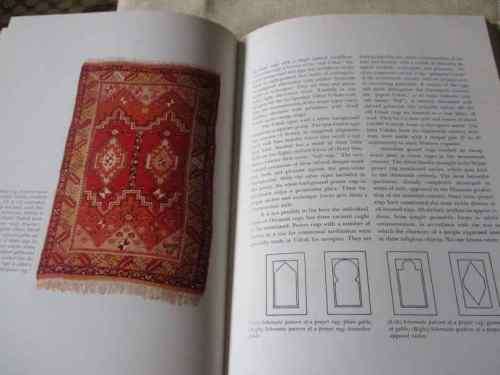 THE COLOUR TREASURY OF ORIENTAL RUGS - STEFAN A MILHOFER