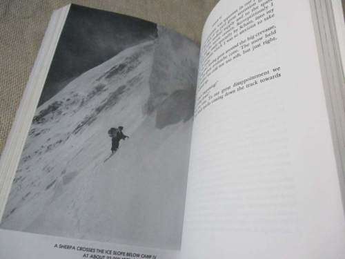 ANNAPURNA - THE EPIC ACCOUNT OF A HIMALAYN CONQUEST AND IT`S HARROWING AFTERMATH - MAURICE HERZOG