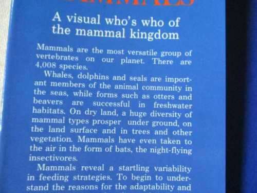 LONGMAN WORLD GUIDE TO MAMMAL - A VISUAL WHO`S WHO OF THE MAMMAL KINGDOM - Dr PHILIP WHITFIELD